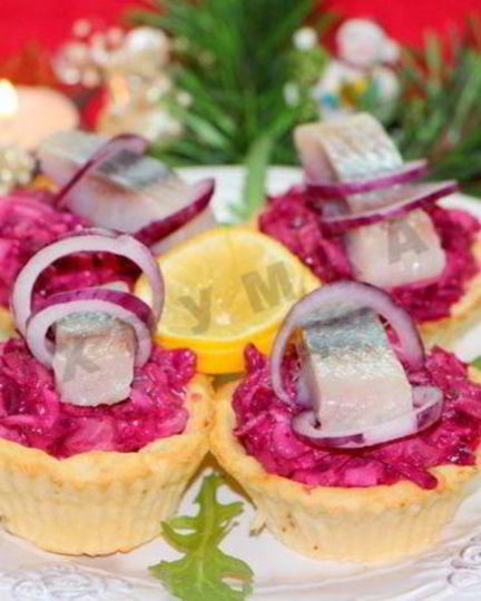 Рецепт сельди под шубой в картофельных тарталетках