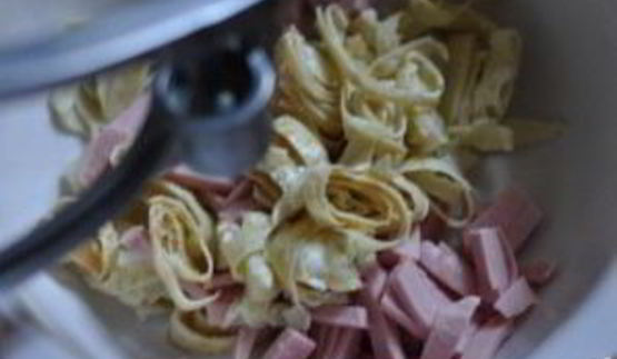 салат с блинами из крахмала