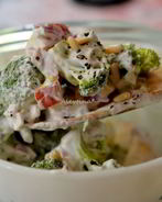 Салат с брокколи и яблоком