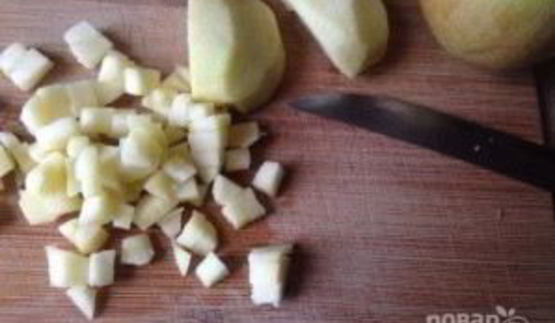 салат с кальмарами и зеленым горошком