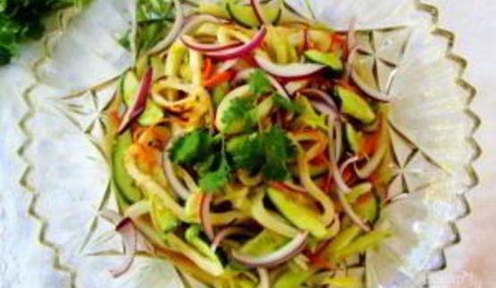 салат с кальмарами классический