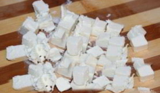 салат с хурмой и брынзой