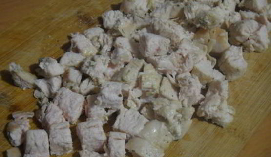 салат с курочкой, сельдереем и сыром тофу