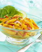 Салат с перцем и яблоком