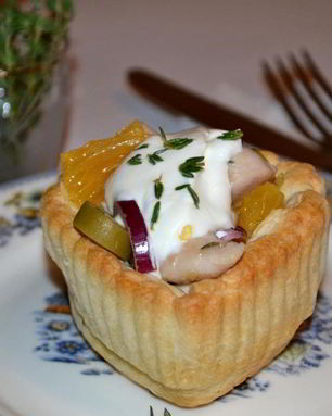 Салат с сыром, апельсином и курицей