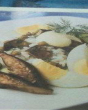 Салат со шпротами Старая Рига