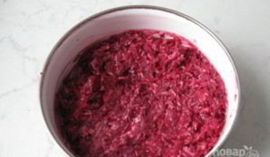 салат со свеклой и солеными огурцами