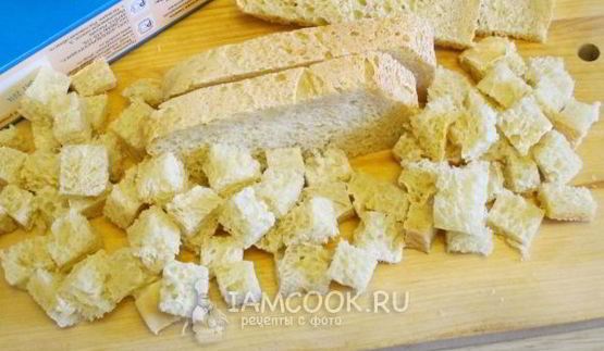 салат цезарь с беконом