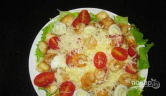 салат цезарь с креветками