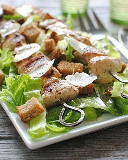 Рецепт салата цезарь с курицей гриль