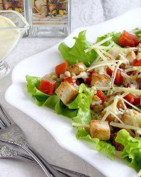 Салат Цезарь с семгой по-сибирски