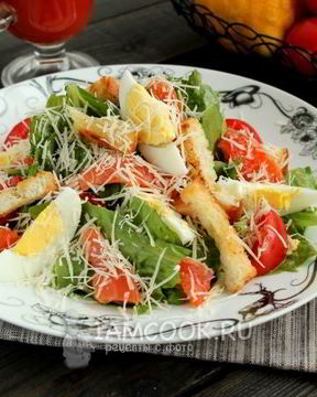 Салат Цезарь с семгой
