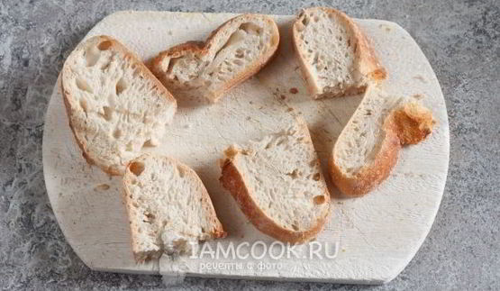 салат цезарь с ветчиной