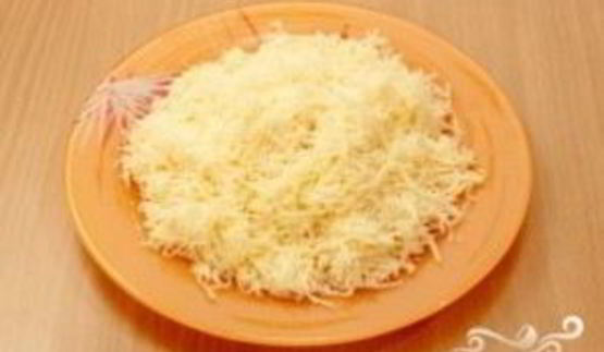 салат цезарь слоеный