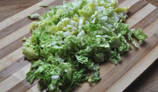 цезарь с пекинской капустой