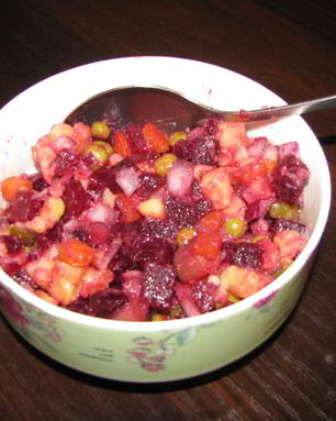 Классический винегрет с луком