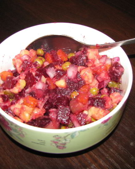 Рецепт классического винегрета с луком