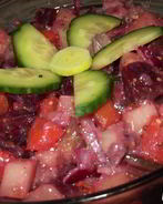 Салат с сельдью под соусом винегрет