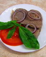 Телятина, маринованная в соусе Винегрет с репчатым луком