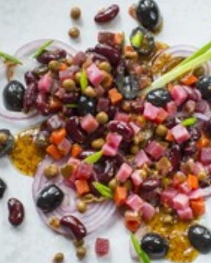 Рецепт винегрета с красной фасолью, маслинами и медово-горчичной заправкой