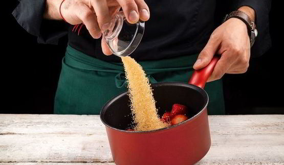 клубничный соус