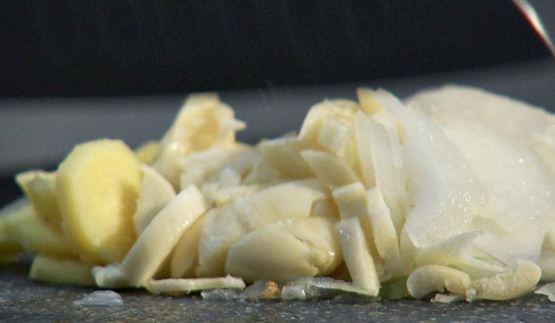 сливовый соус