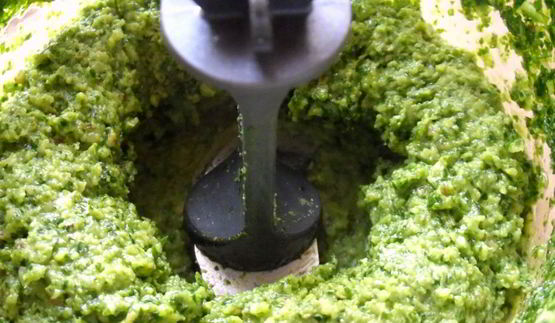 песто из петрушки