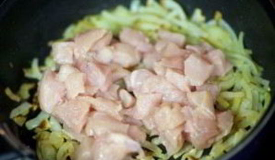 соус с курицей и грибами