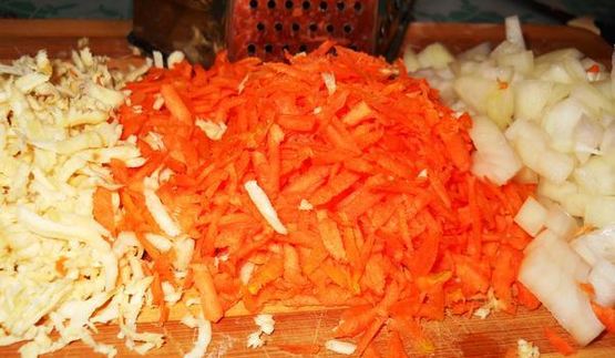 борщ постный с килькой и грушами