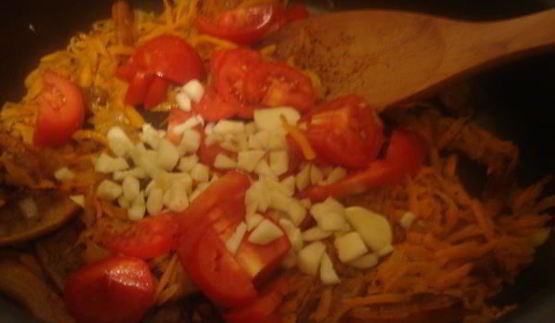 борщ с чесночными булочками