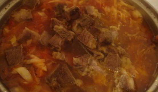 борщ с чесночными булочками