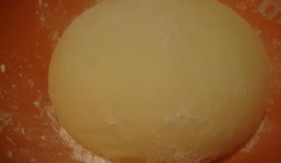 борщ с чесночными булочками