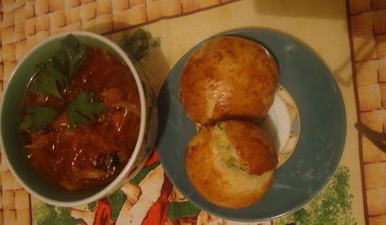 борщ с чесночными булочками