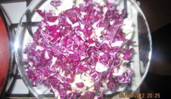 борщ с чесночными гренками