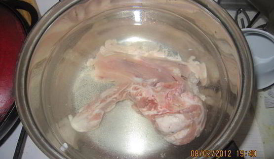 борщ с чесночными гренками