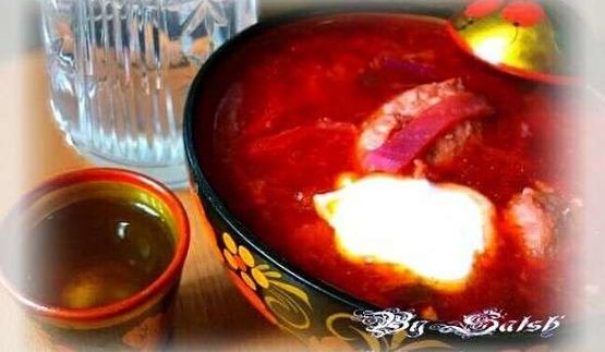 борщ с галушкой