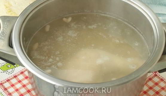 борщ с курицей и фасолью