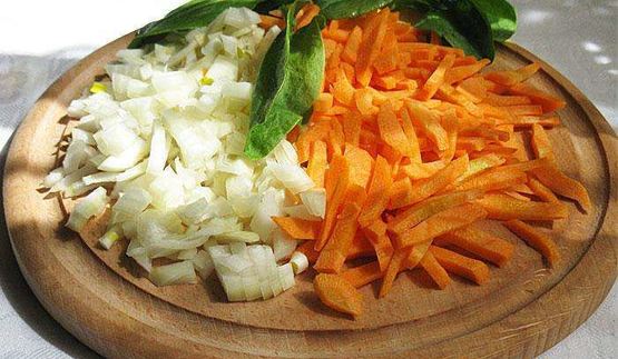 борщ с яйцом и со щавелем