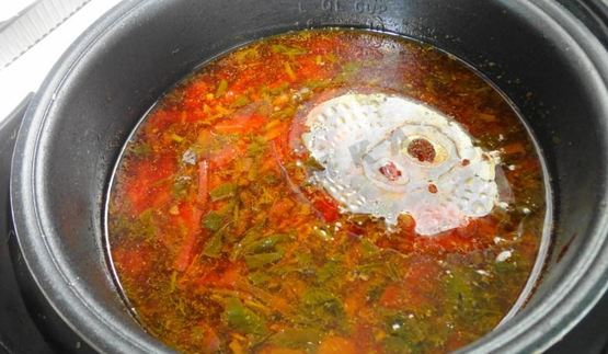 красный борщ со щавелем без капусты в мультиварке