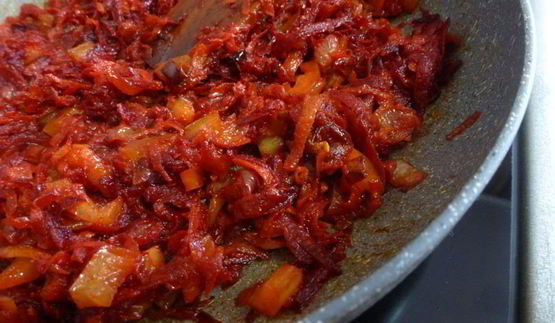 постный борщ с килькой в томате