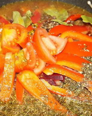 Пряный борщ из баранины