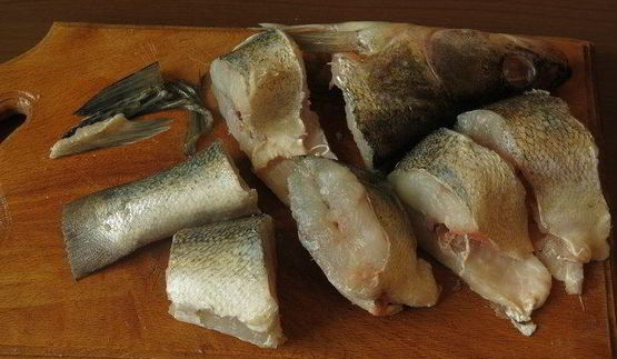 зеленый борщ с судаком