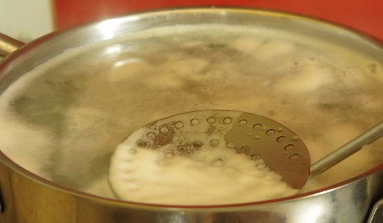 зеленый борщ с судаком