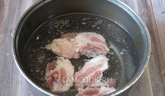 зеленый борщ в мультиварке