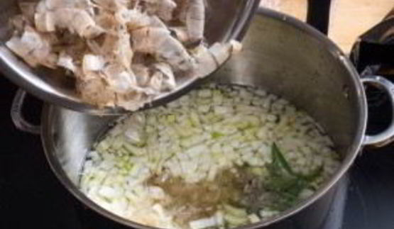 бульон из креветочных панцирей