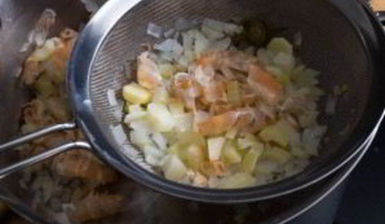 бульон из креветочных панцирей