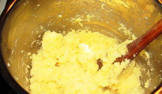 бульон с манными клецками