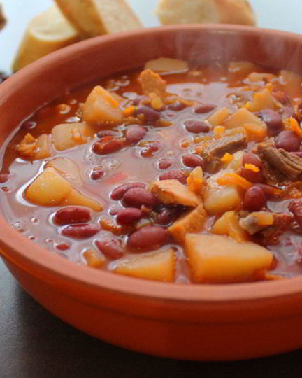 Рецепт фасолевого супа на говяжьем бульоне со свининой