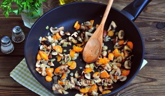 грибной суп на курином бульоне