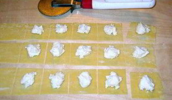 каппеллетти в бульоне и фаршированные голуби